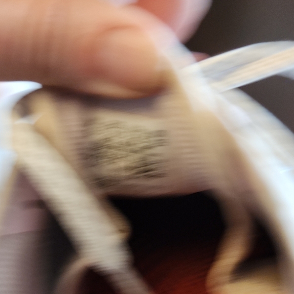 Puma Cream and White Athletic Shoes - Picture 5 of 7